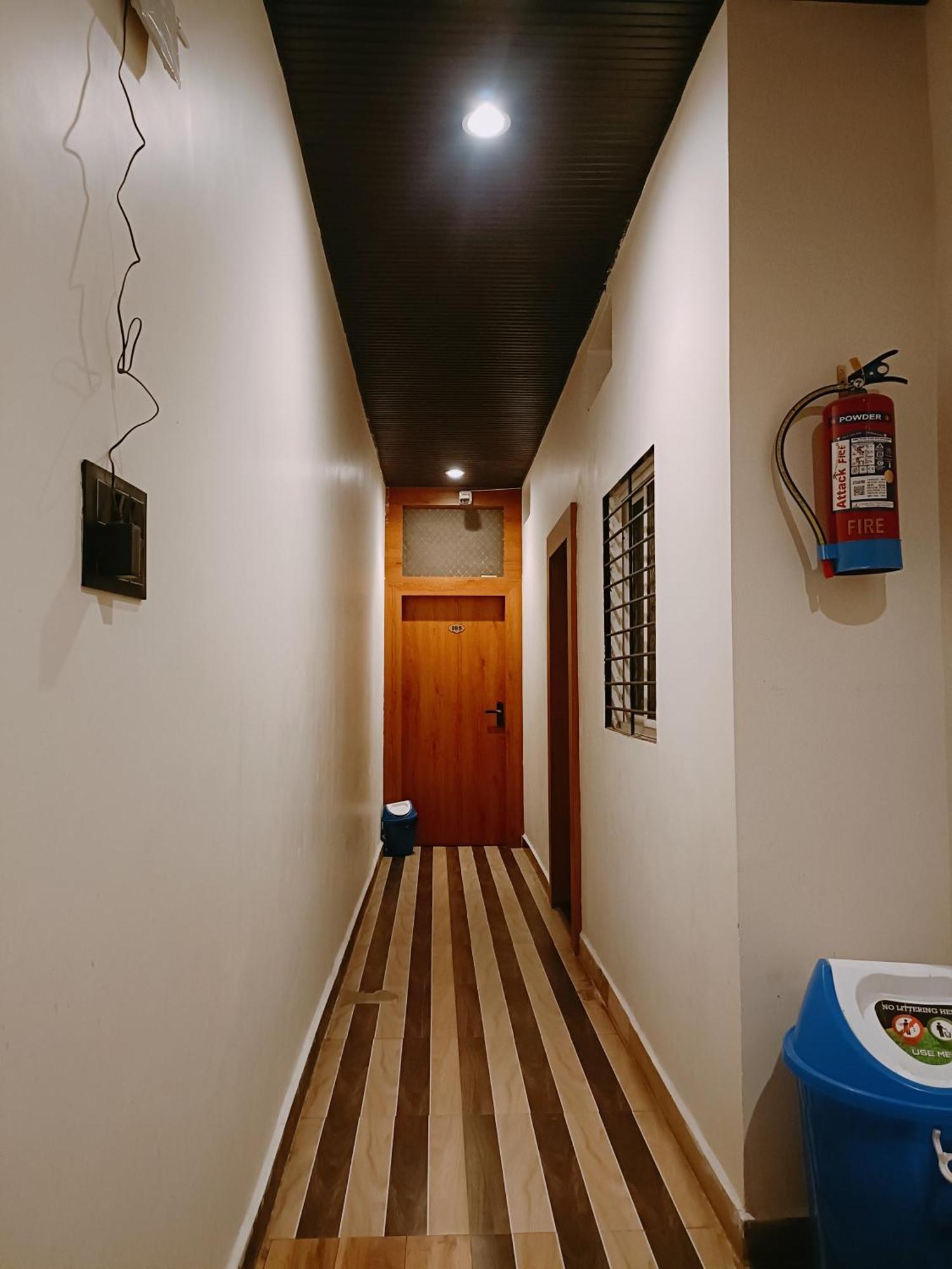 Hotel Shreem Ujjain Exterior photo