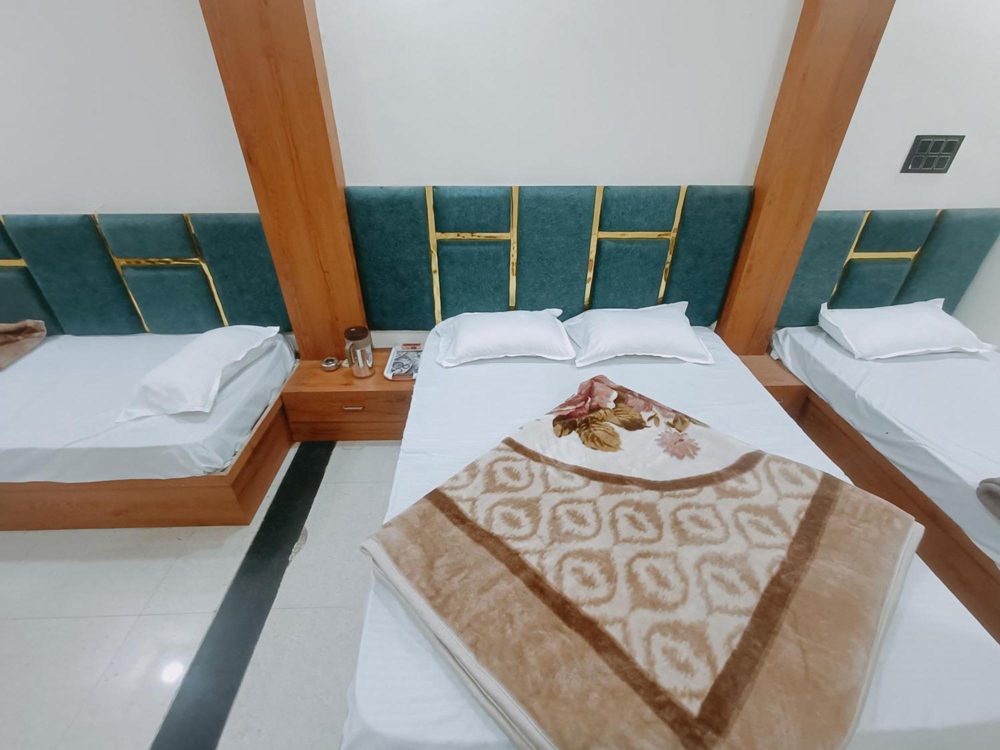 Hotel Shreem Ujjain Exterior photo