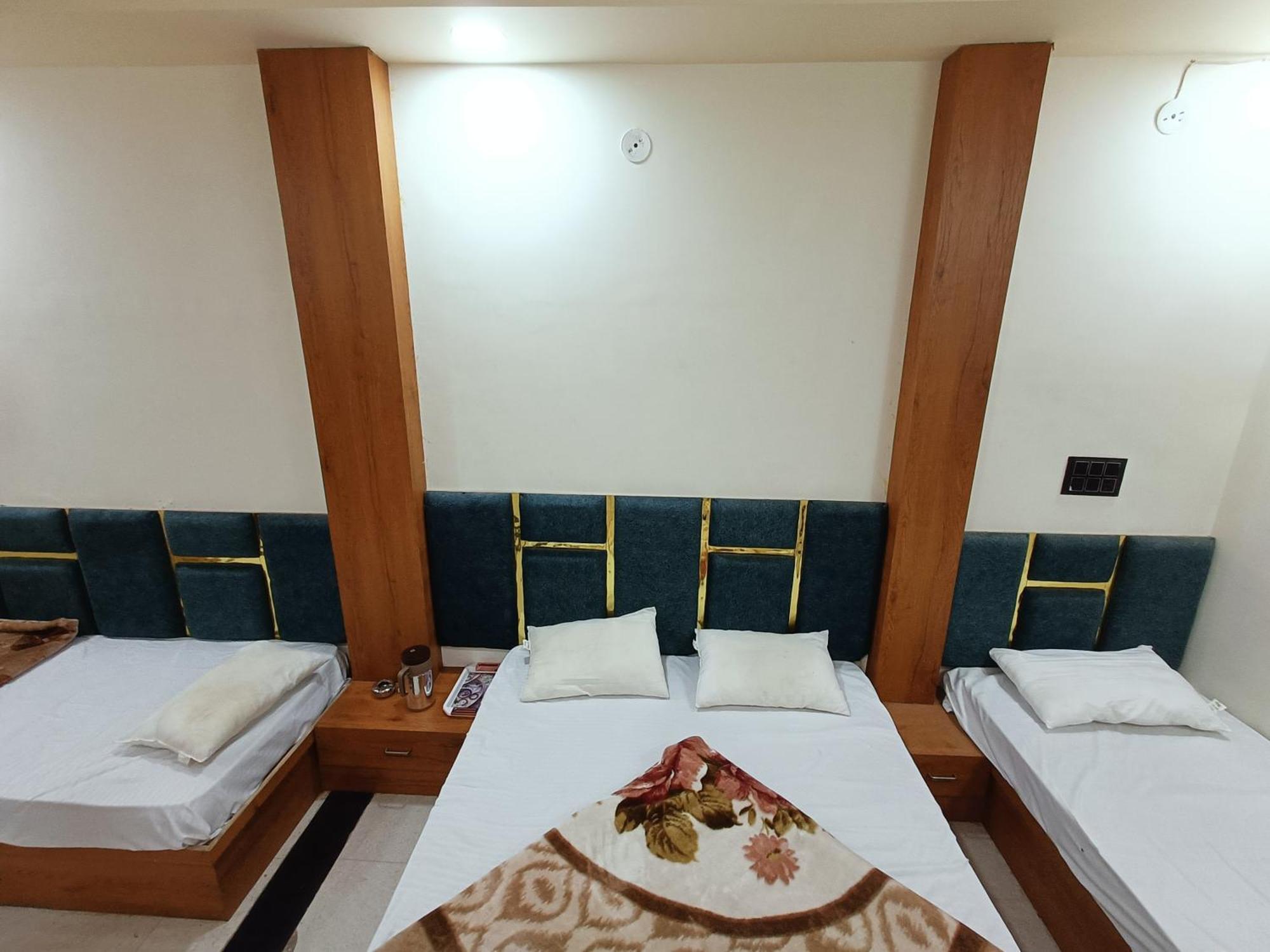 Hotel Shreem Ujjain Exterior photo