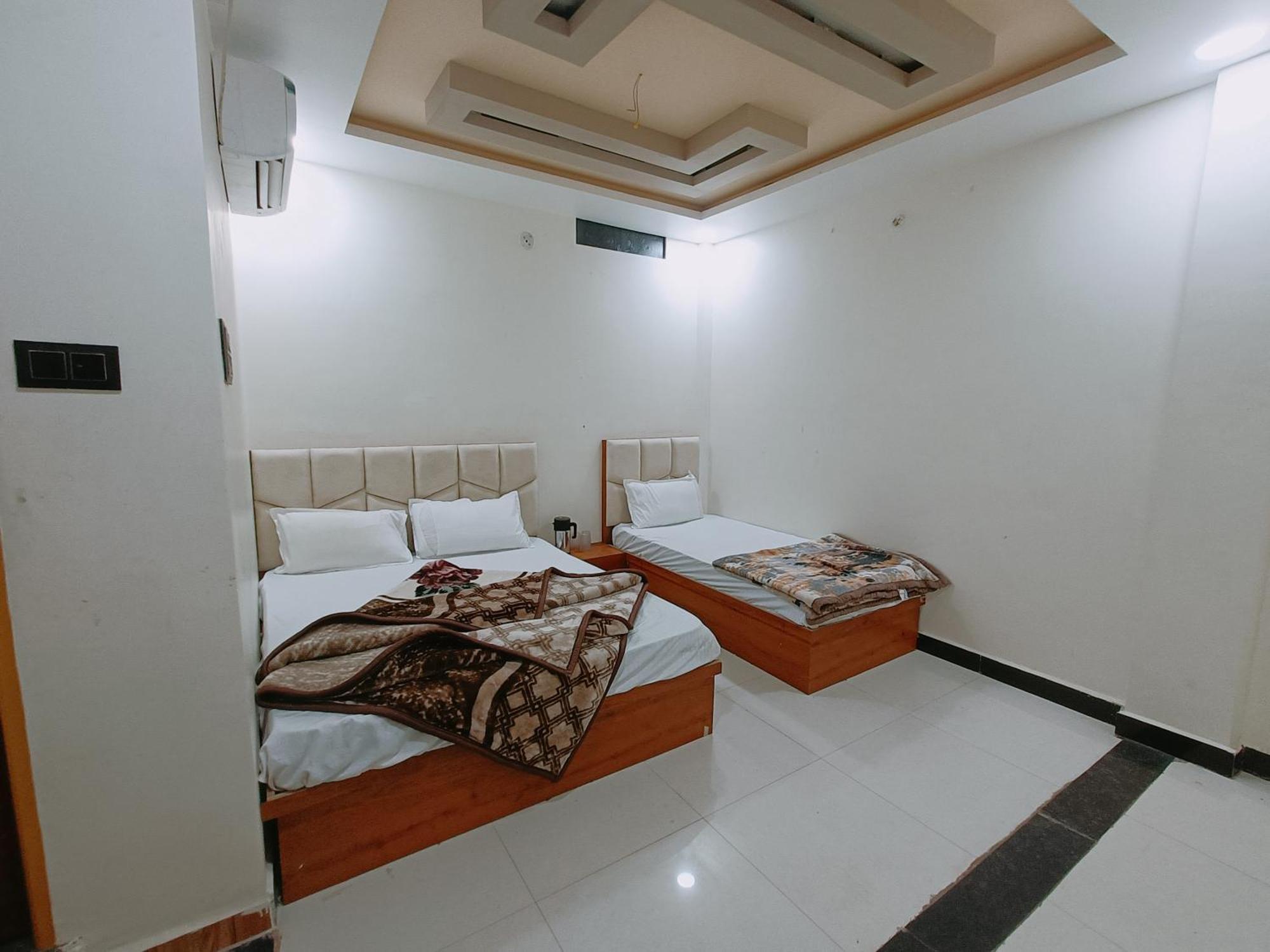 Hotel Shreem Ujjain Exterior photo