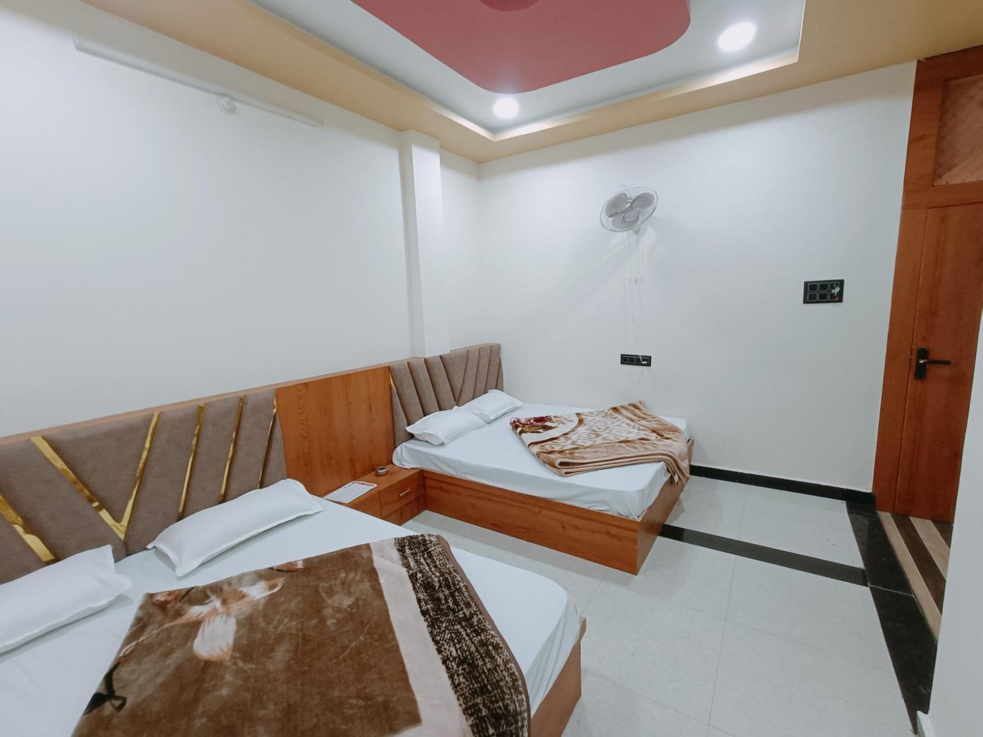 Hotel Shreem Ujjain Exterior photo