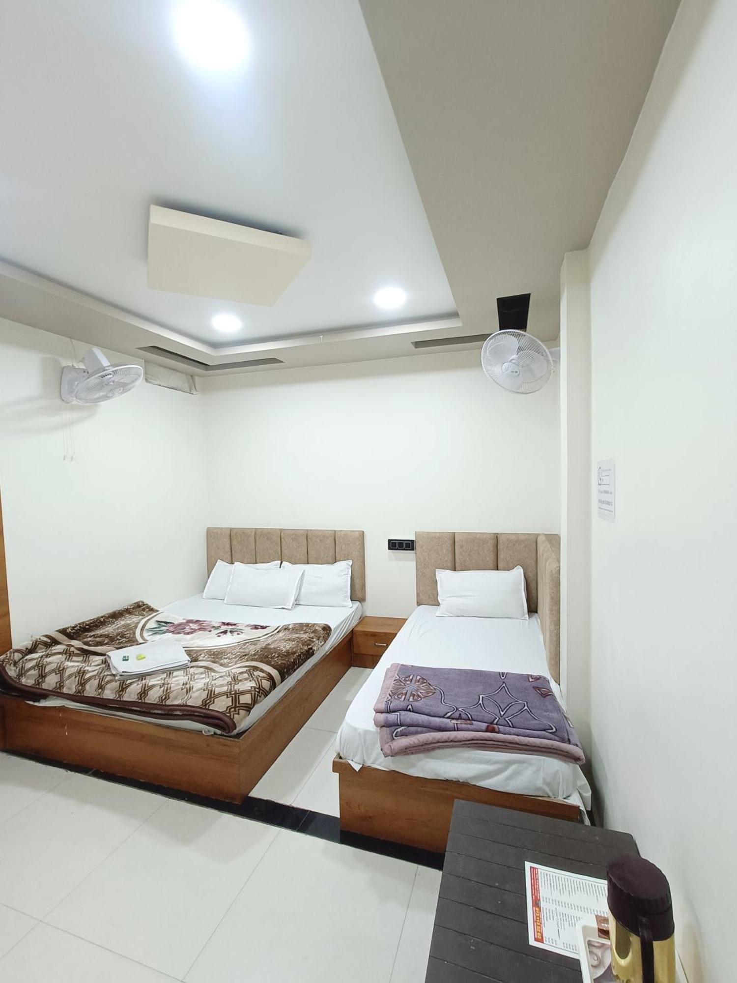 Hotel Shreem Ujjain Room photo