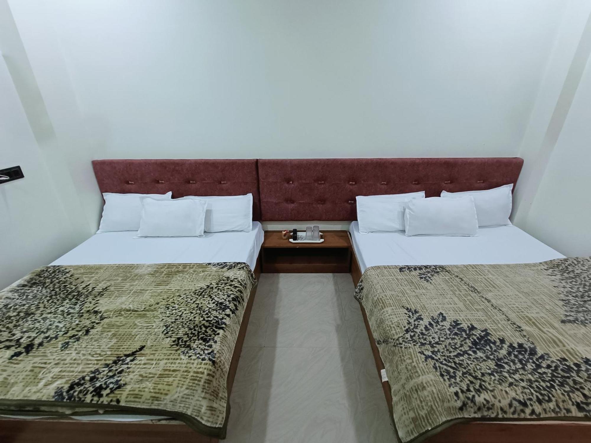 Hotel Shreem Ujjain Exterior photo
