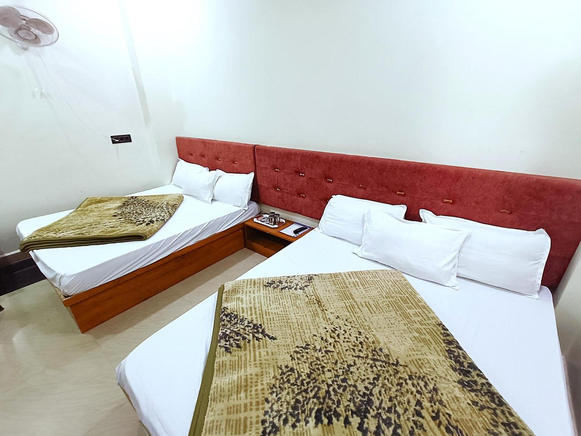 Hotel Shreem Ujjain Exterior photo