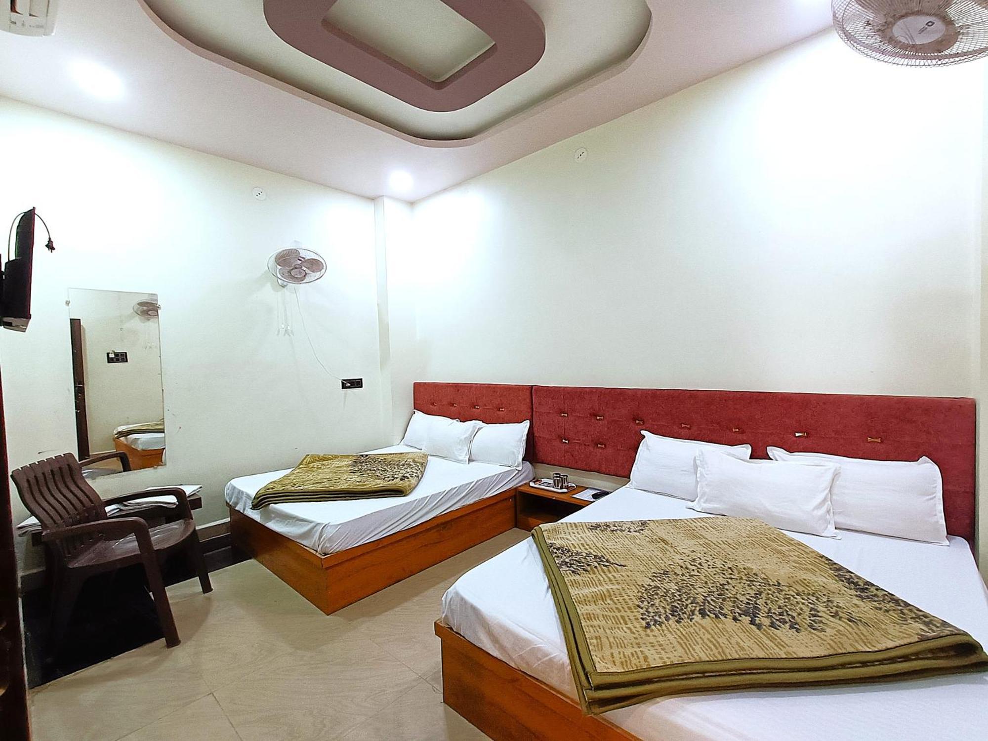 Hotel Shreem Ujjain Exterior photo