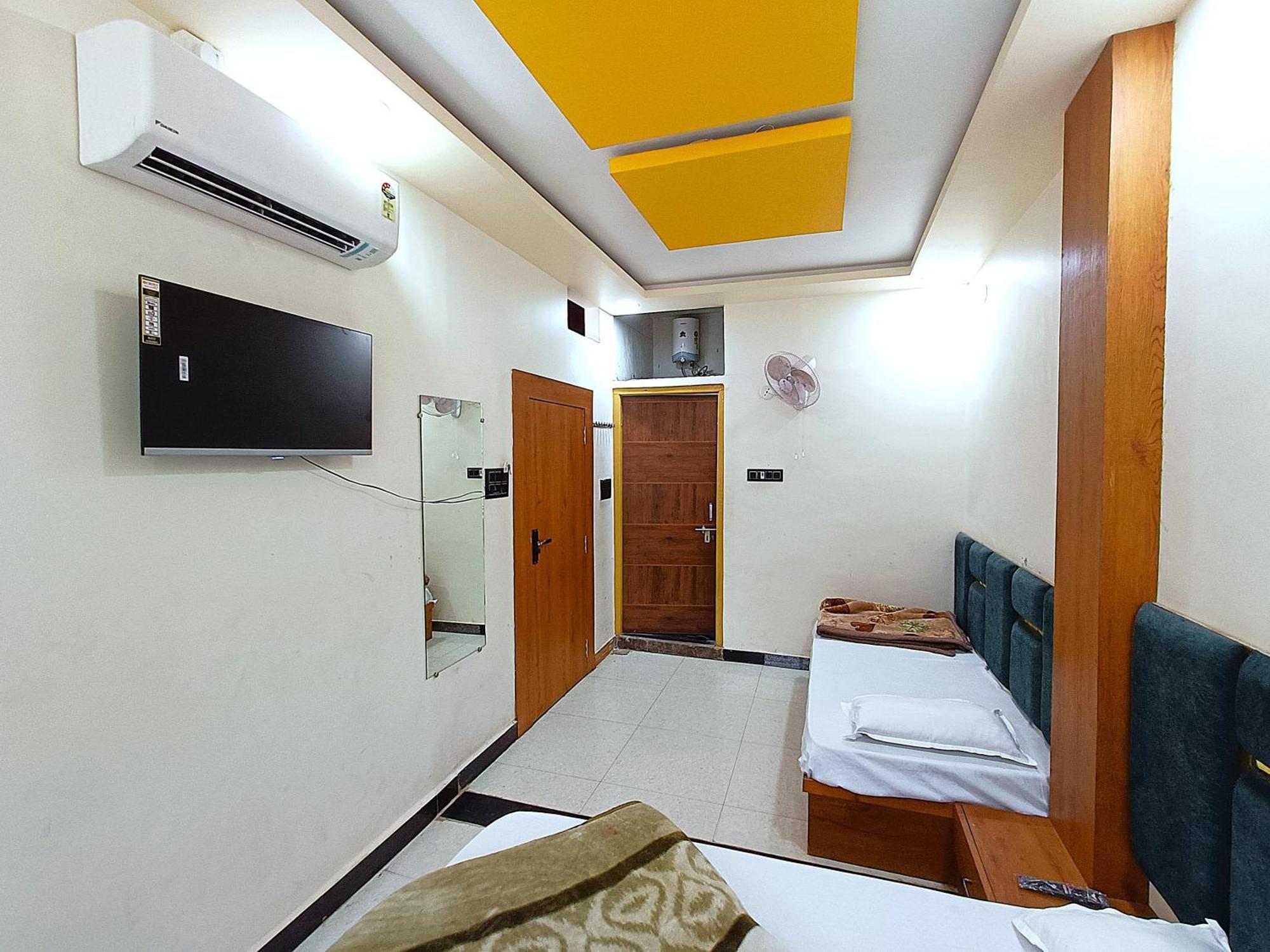 Hotel Shreem Ujjain Exterior photo