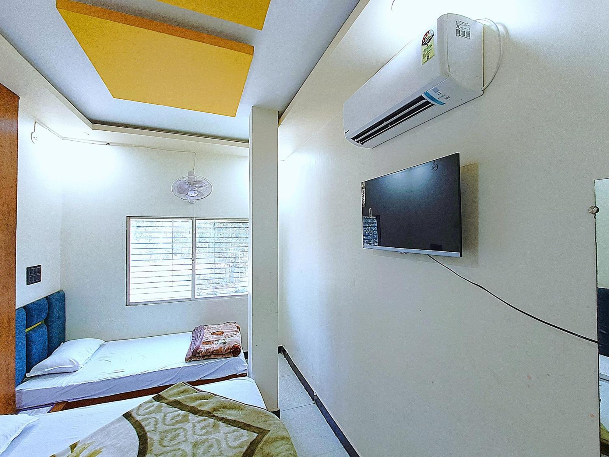 Hotel Shreem Ujjain Exterior photo